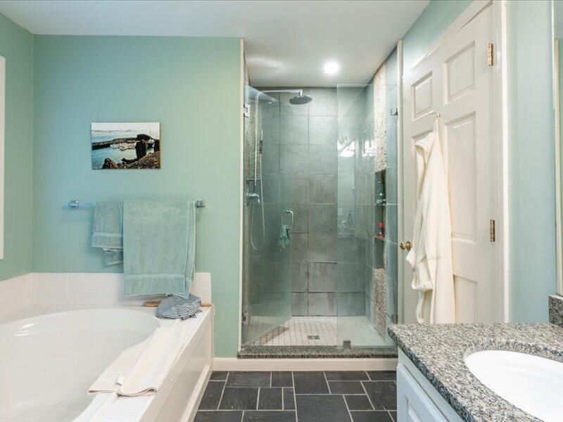 336 Lakeside Drive Property Photo 28