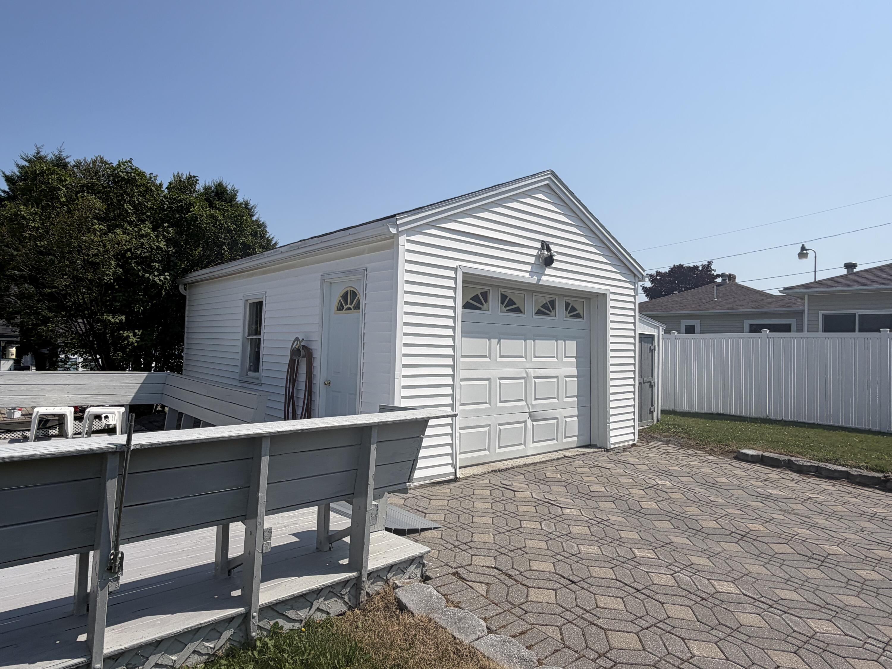 176 Pleasant Avenue Property Photo 3