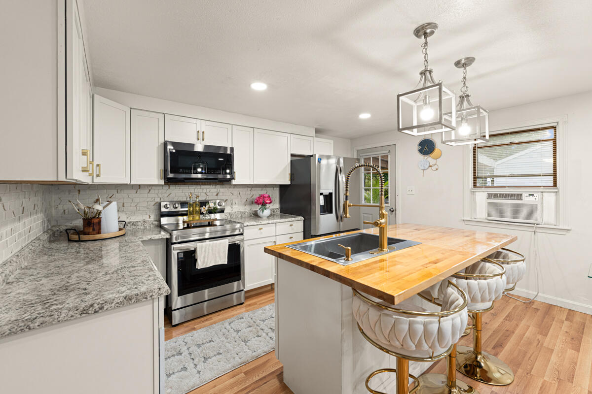 10 Belmont Avenue Property Photo 1