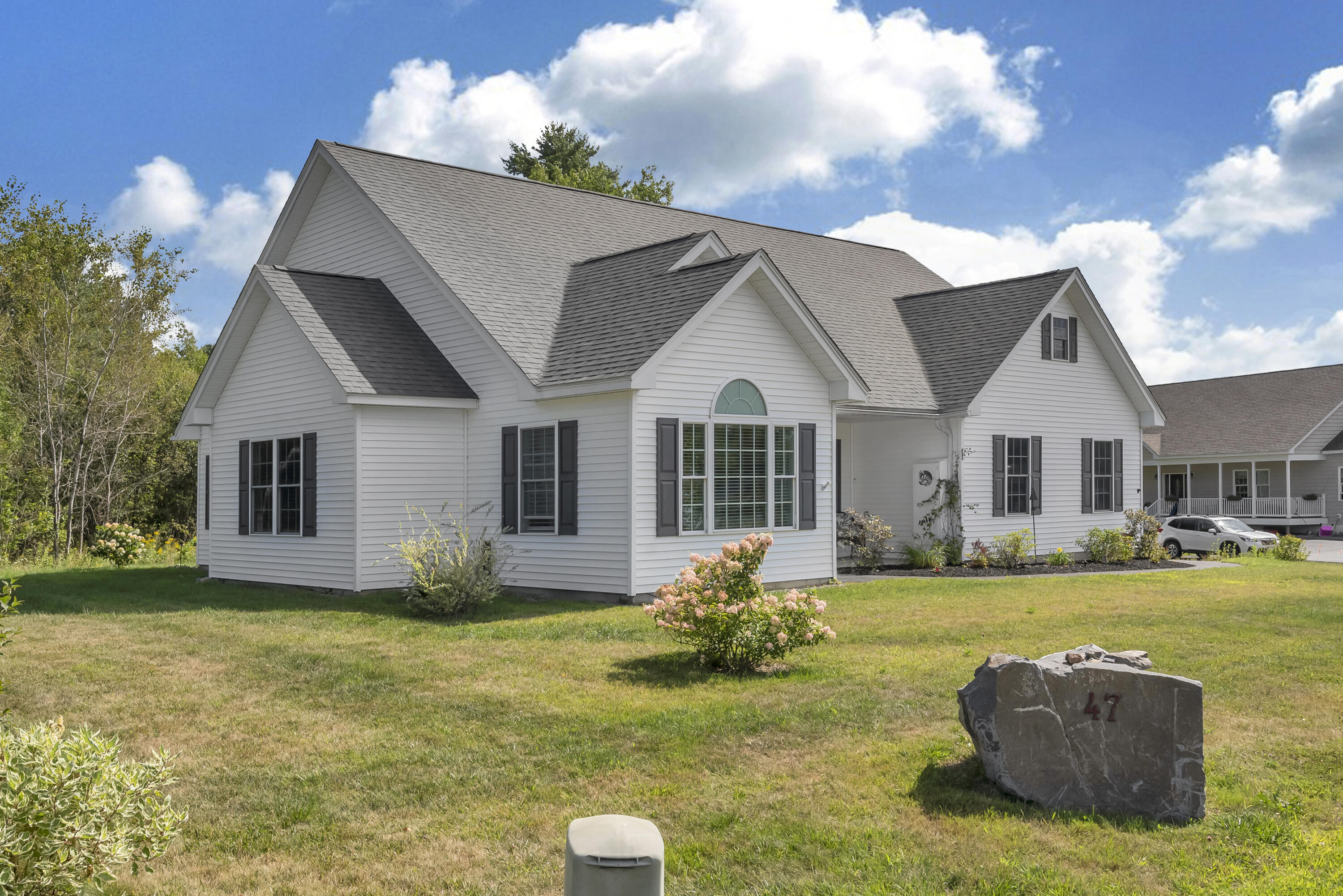 47 Fieldstone Drive Property Photo 2
