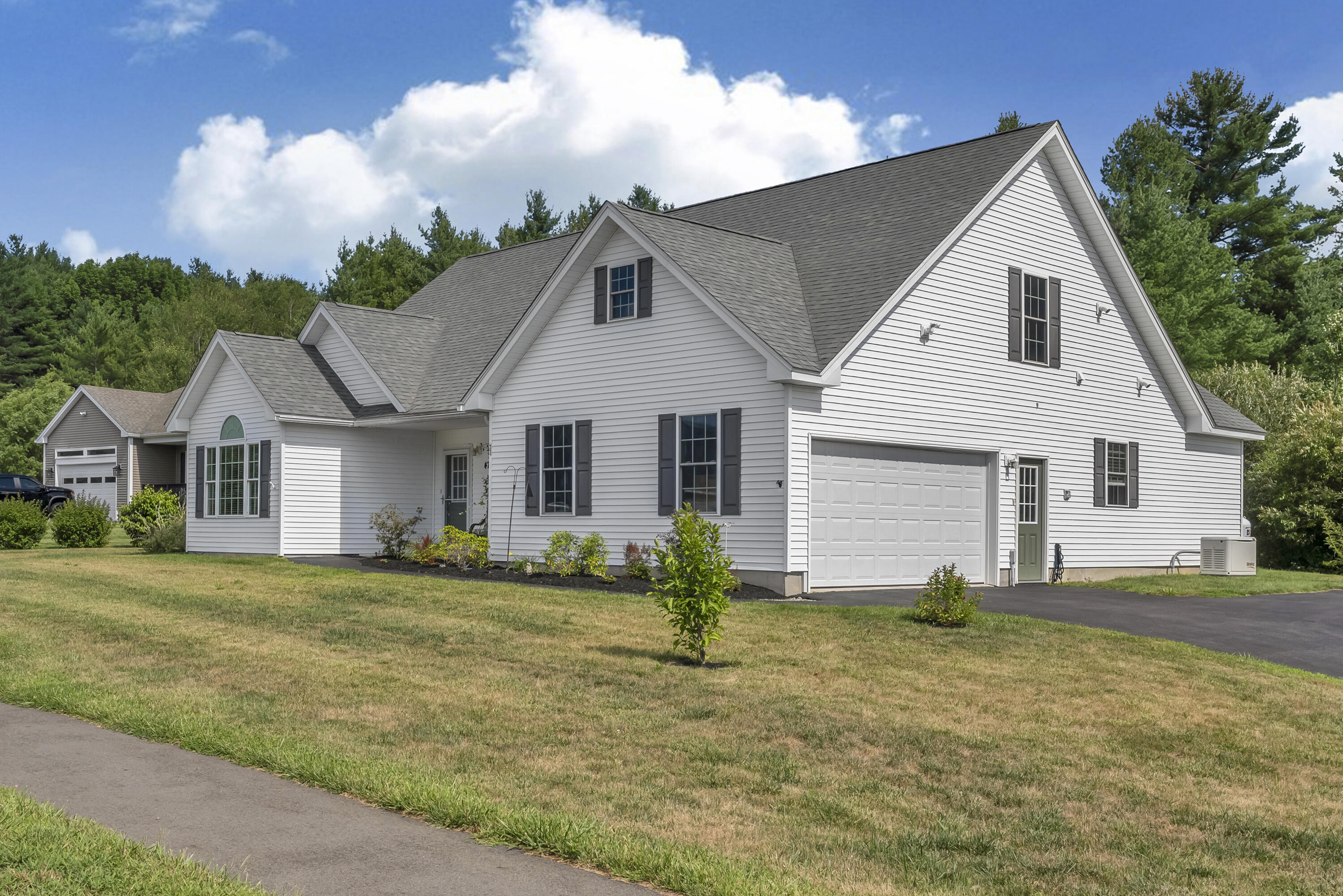 47 Fieldstone Drive Property Photo 3