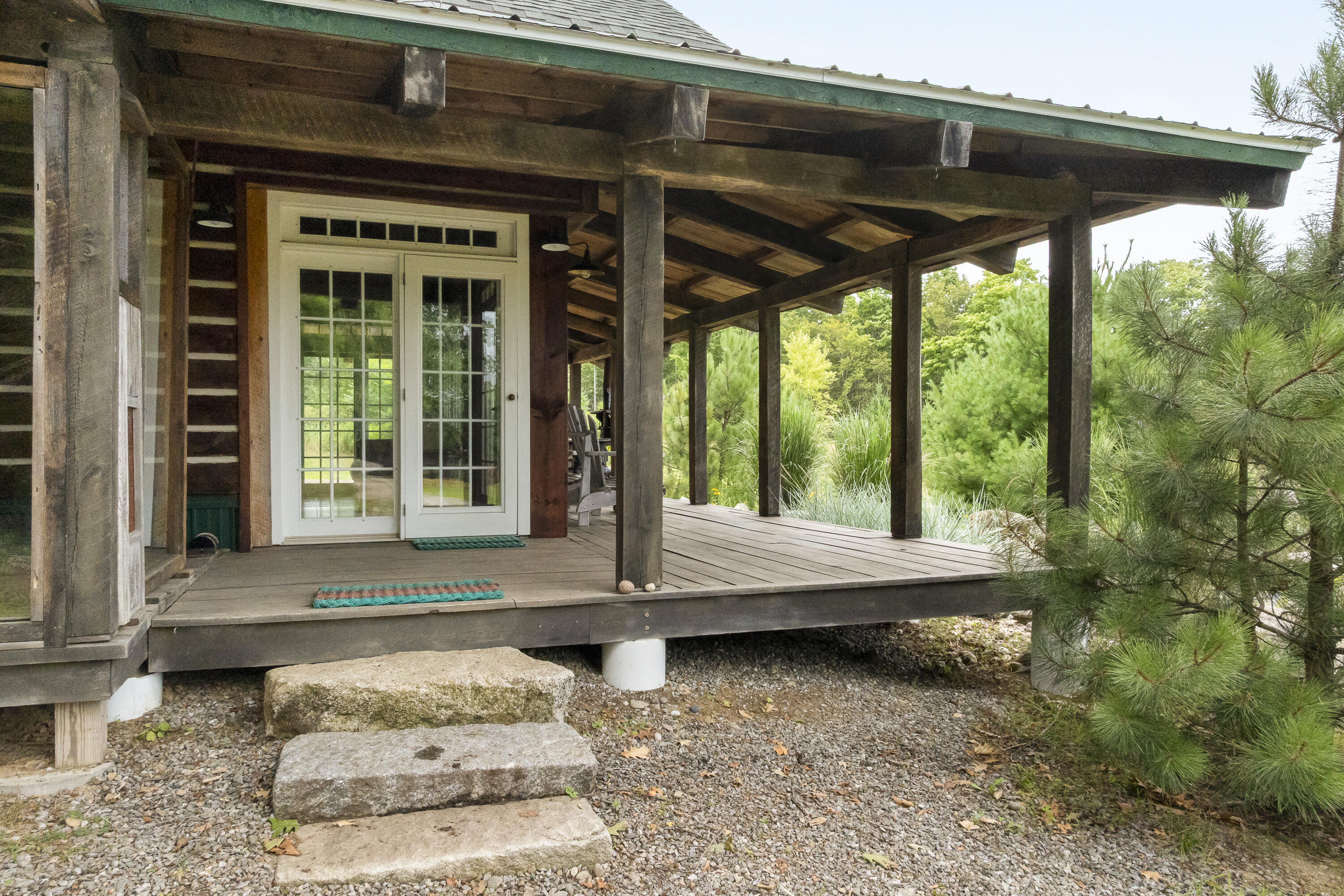 216 Robinson Road Property Photo 11