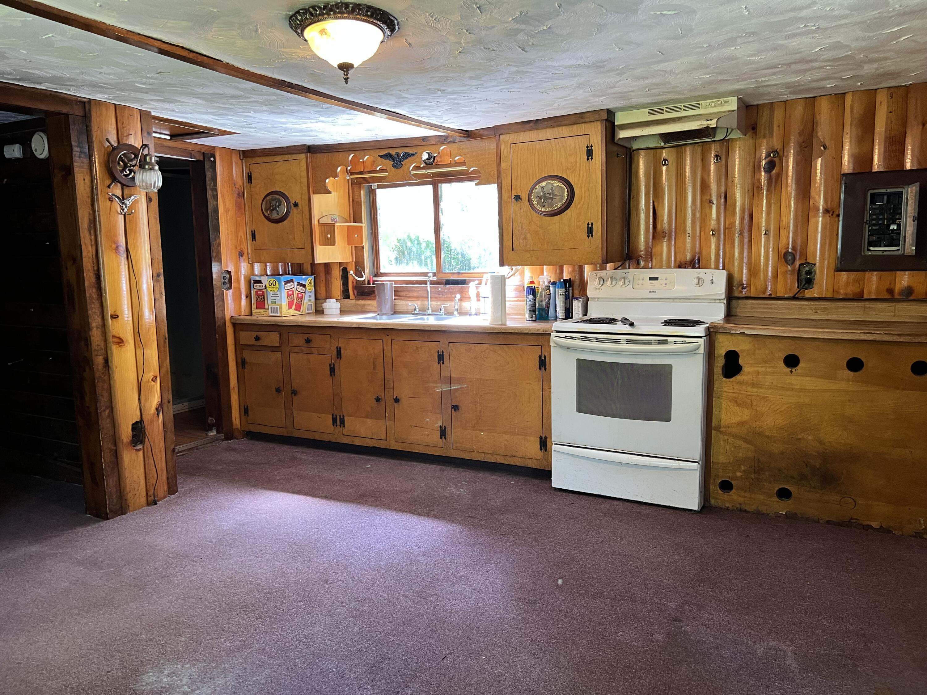 133 Hughes Road Property Photo 5