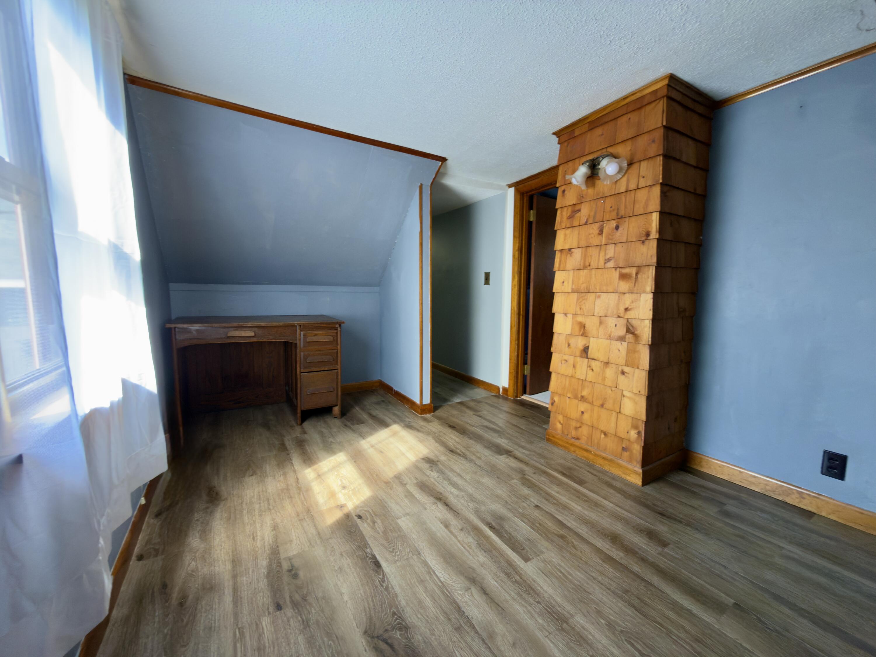 113 Front Street Property Photo 23