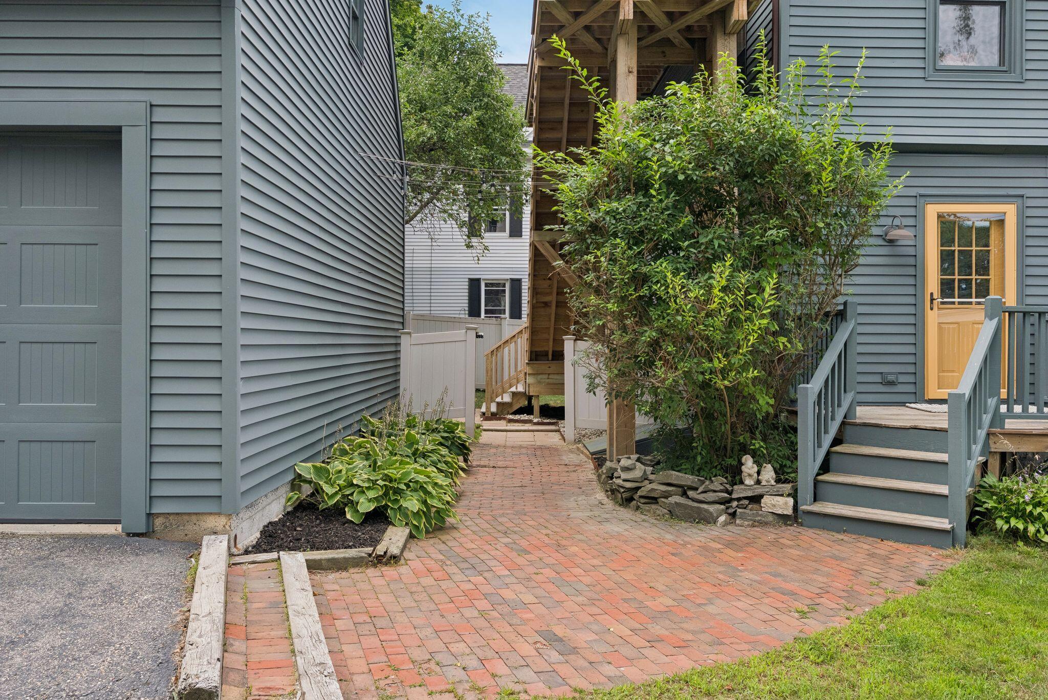 332 Broadway Property Photo 10