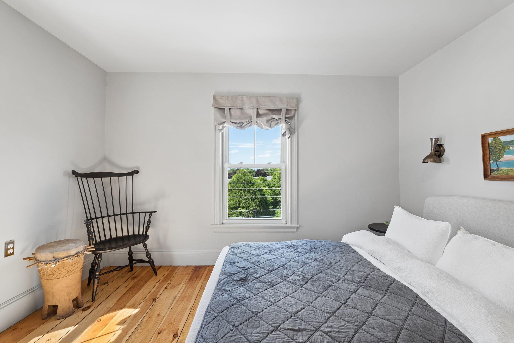 332 Broadway Property Photo 40