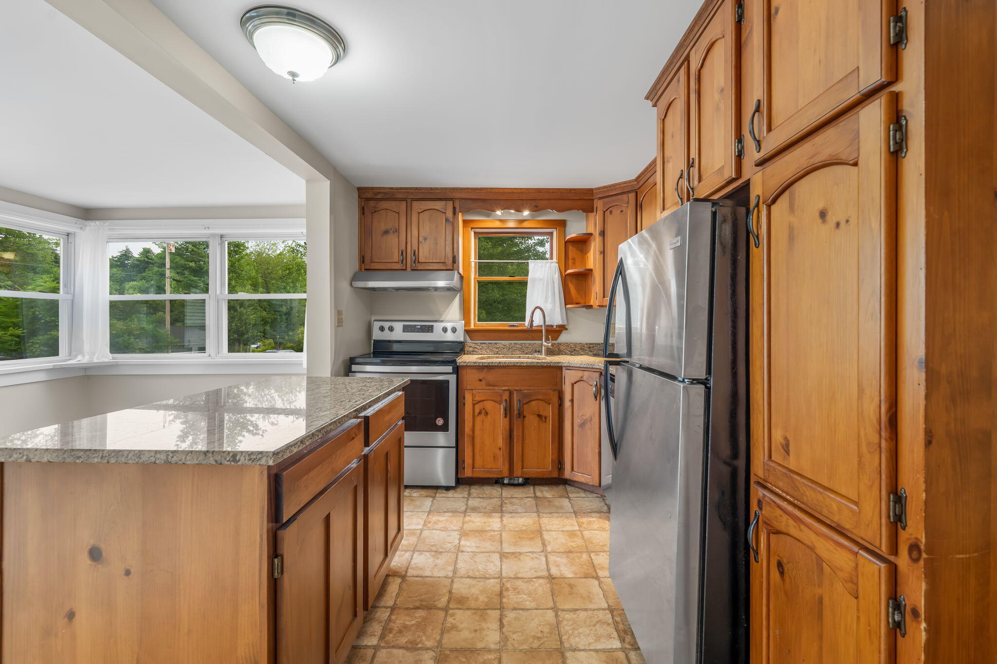 32 School Street Property Photo 7