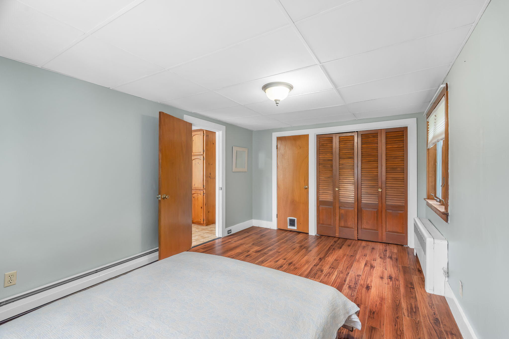 32 School Street Property Photo 10