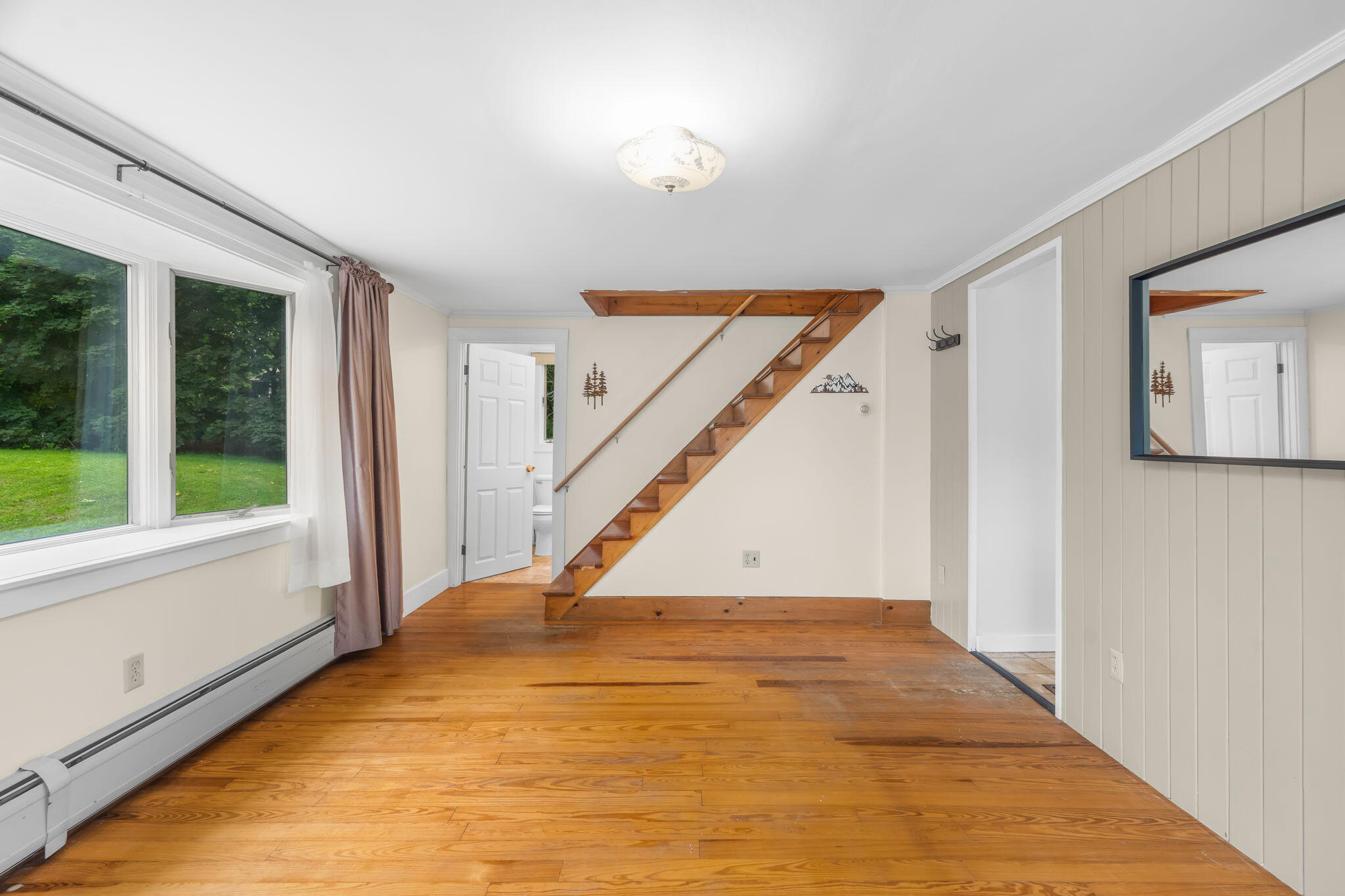 32 School Street Property Photo 15