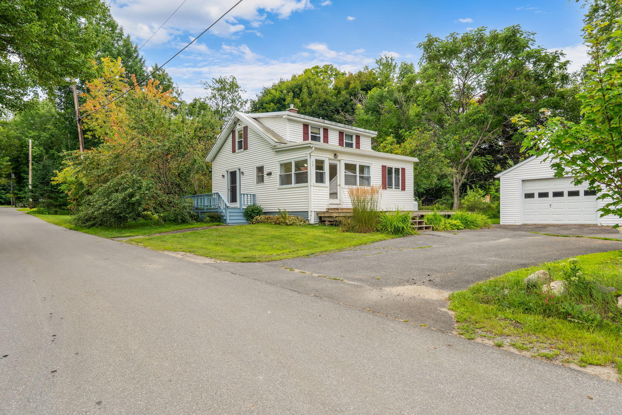 32 School Street Property Photo 24