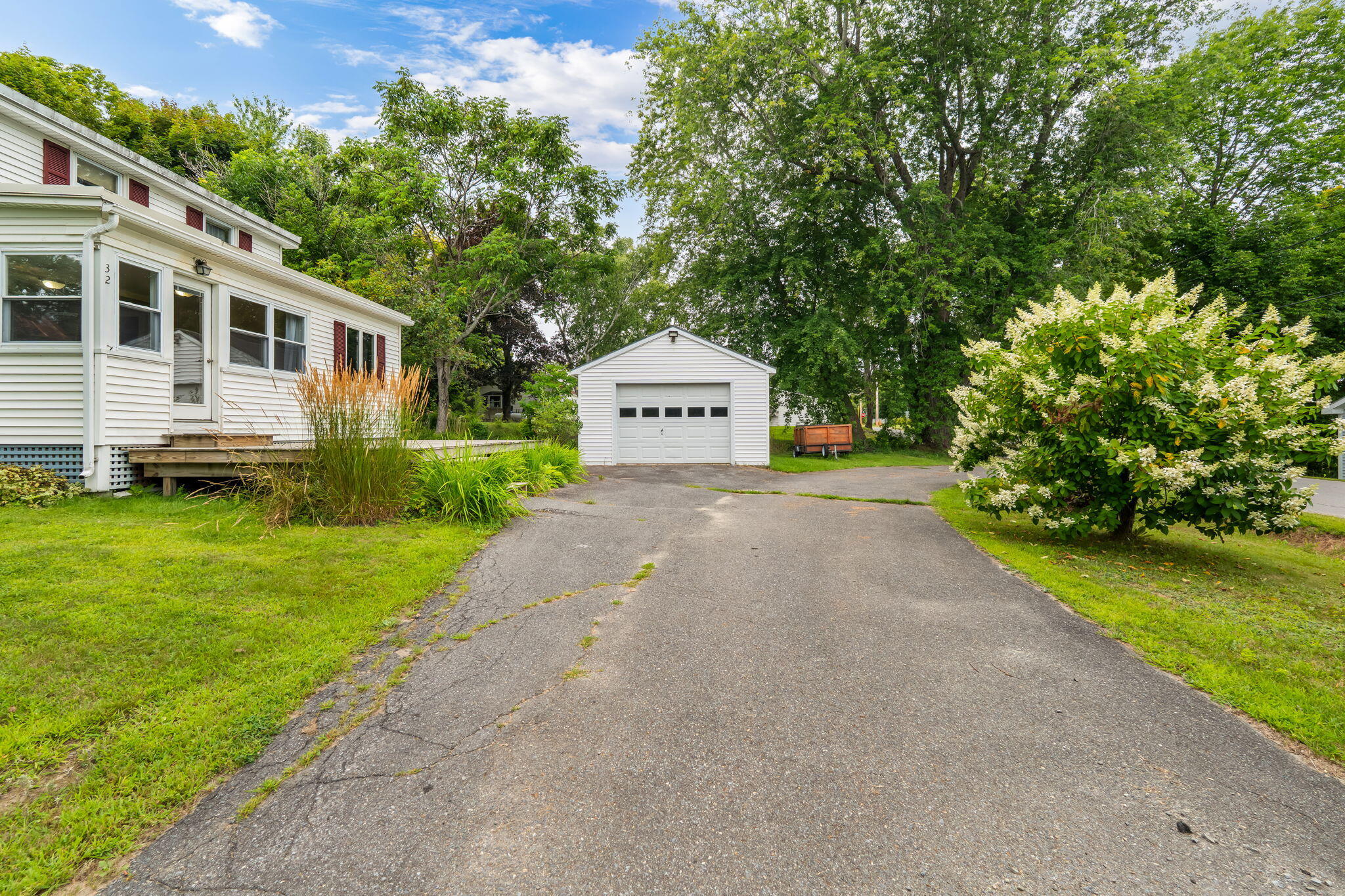 32 School Street Property Photo 25
