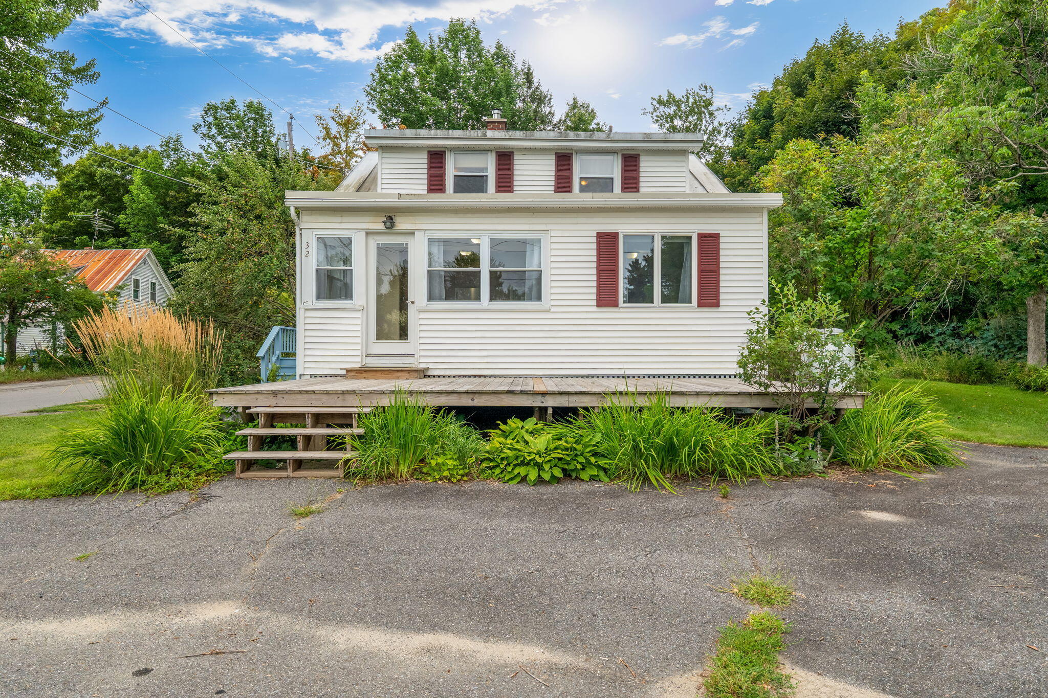 32 School Street Property Photo 27