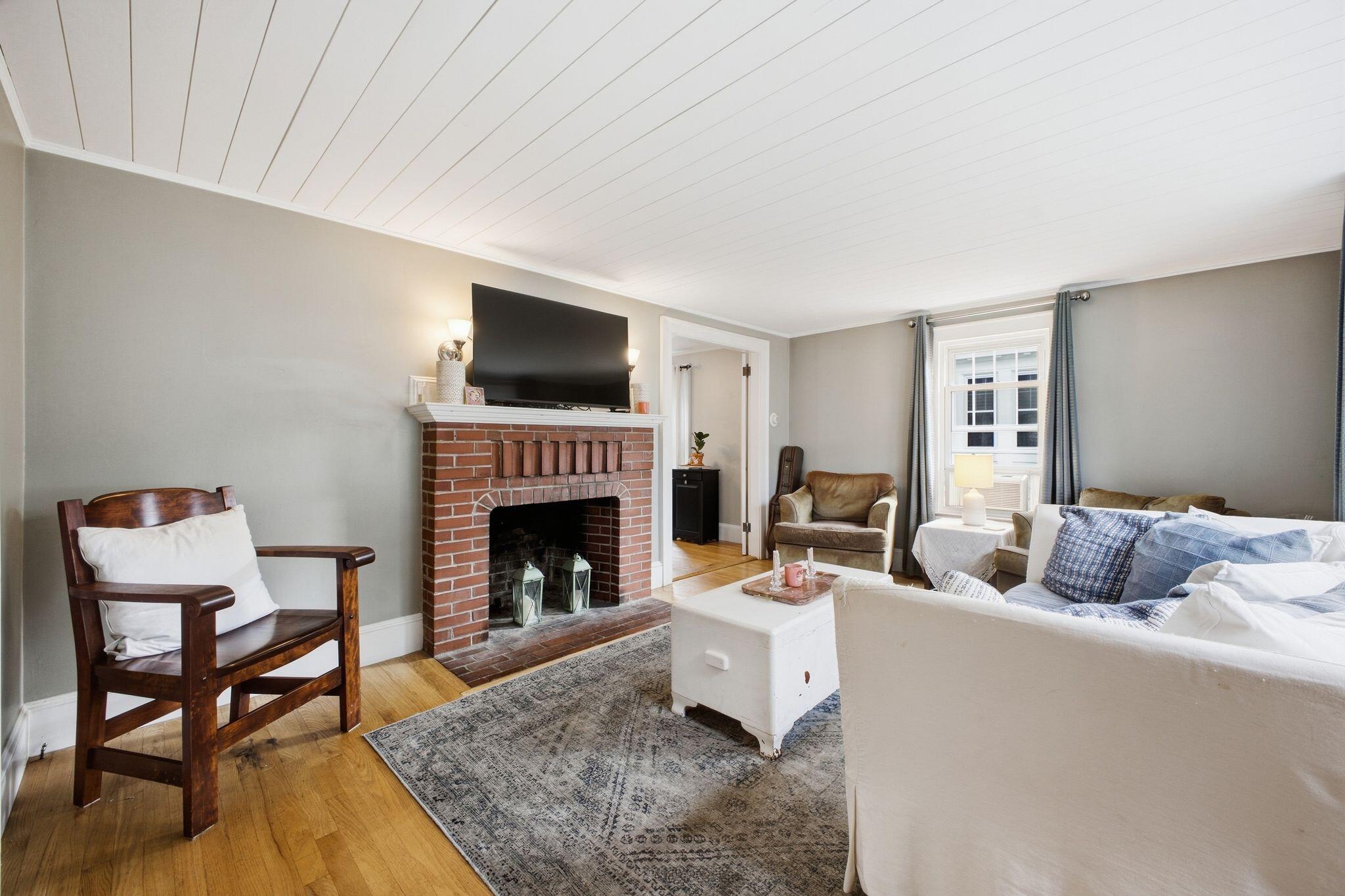 27 Berkeley Street Property Photo 8