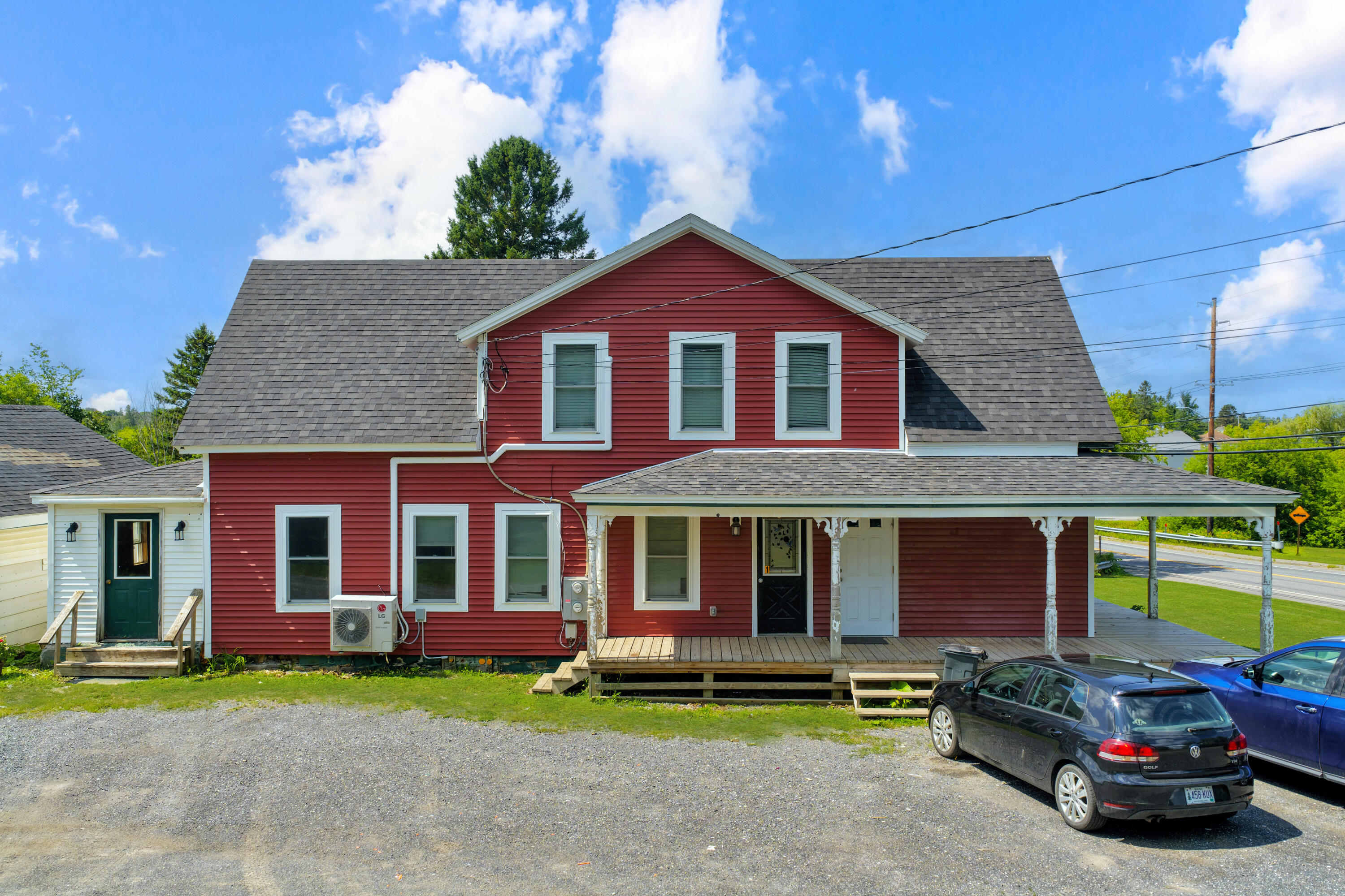1674 Main Street Property Photo 1