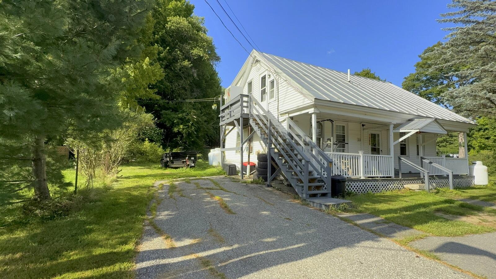 1350 Main Street Property Photo 1