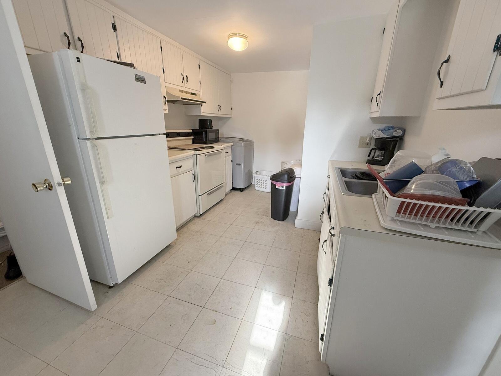 1350 Main Street Property Photo 7