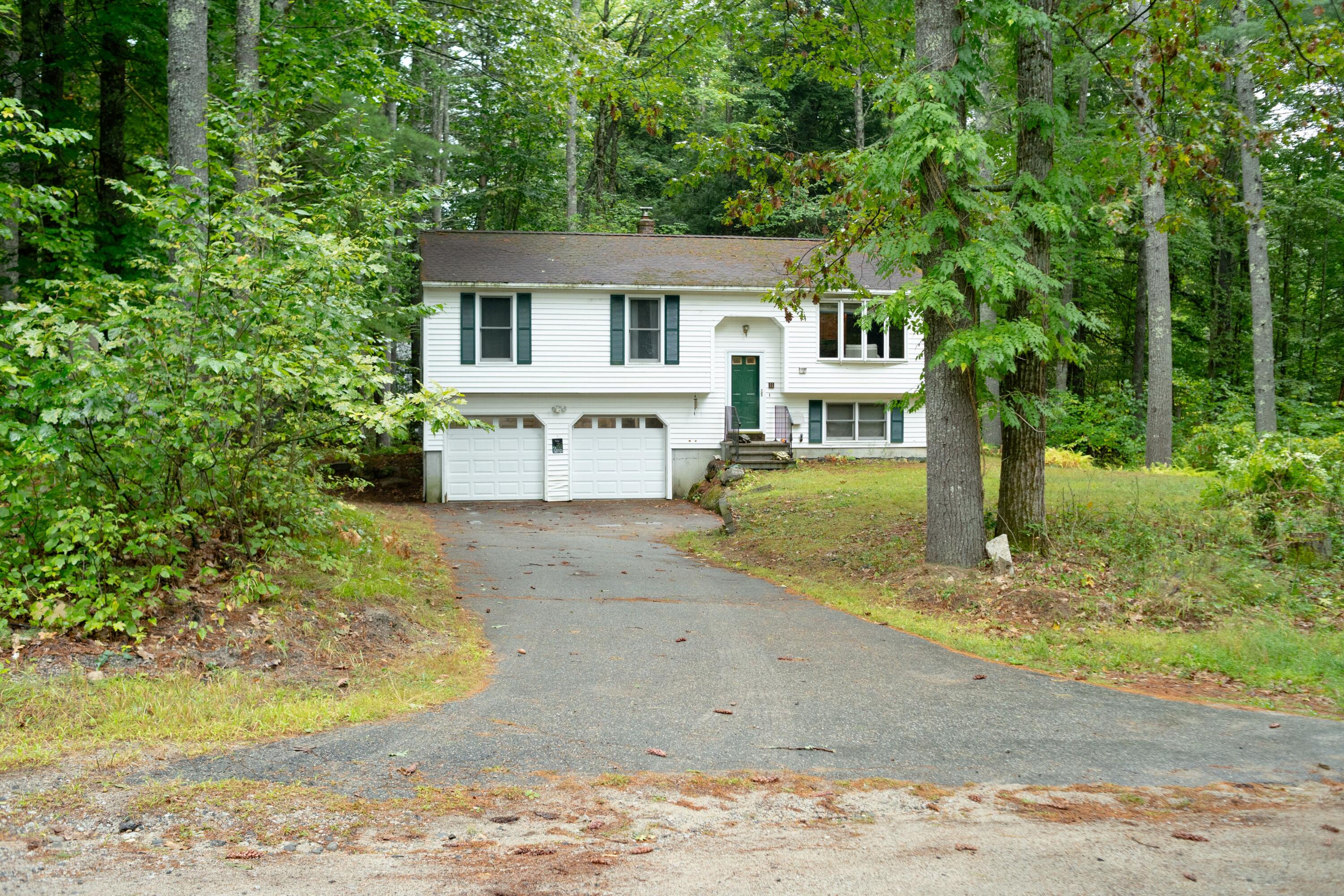 11 Split Oak Circle Property Photo 1