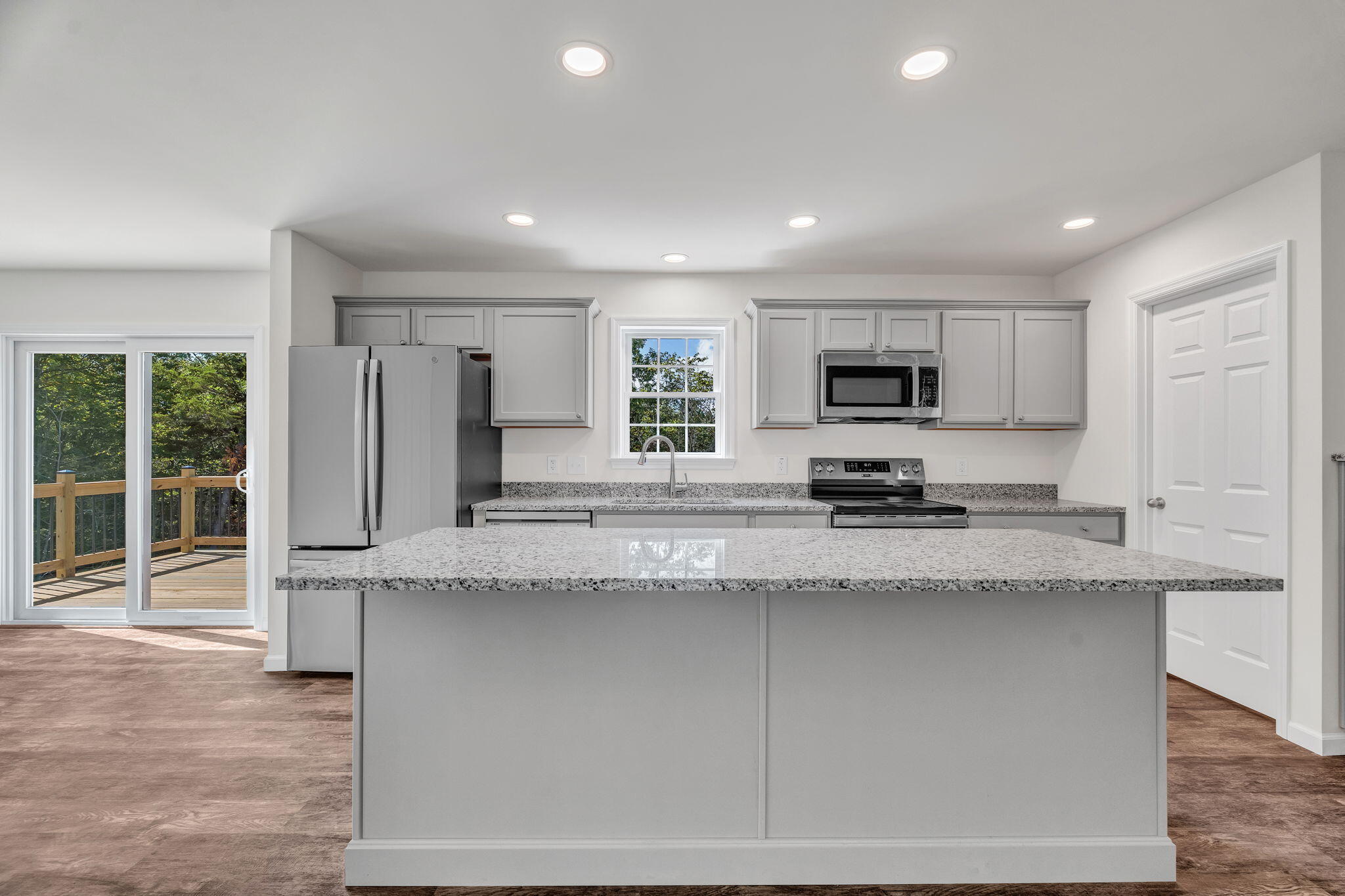 14 Manhattan Way Property Photo 17