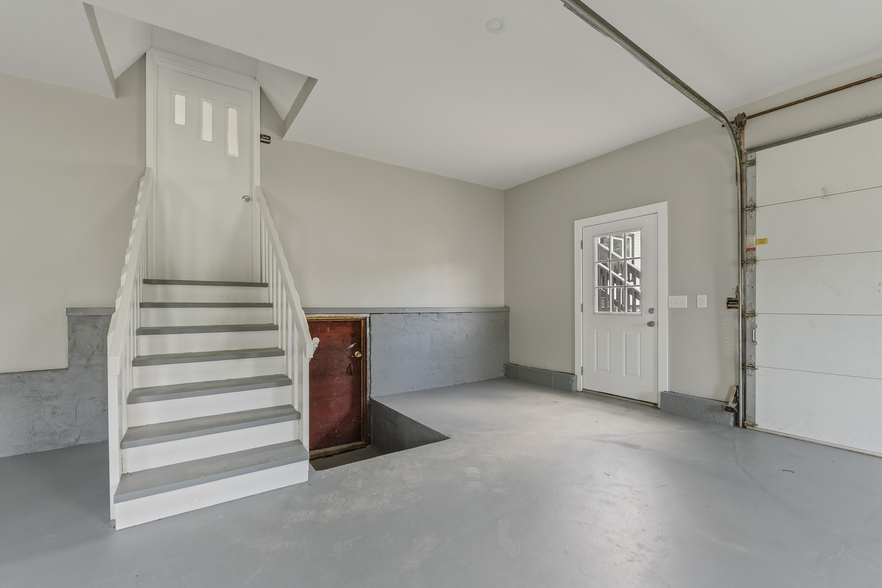 1 Fisher Avenue Property Photo 23