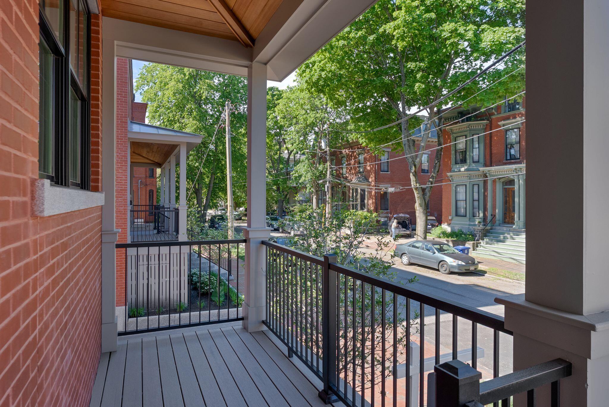 55 Carleton Street A Property Photo 3