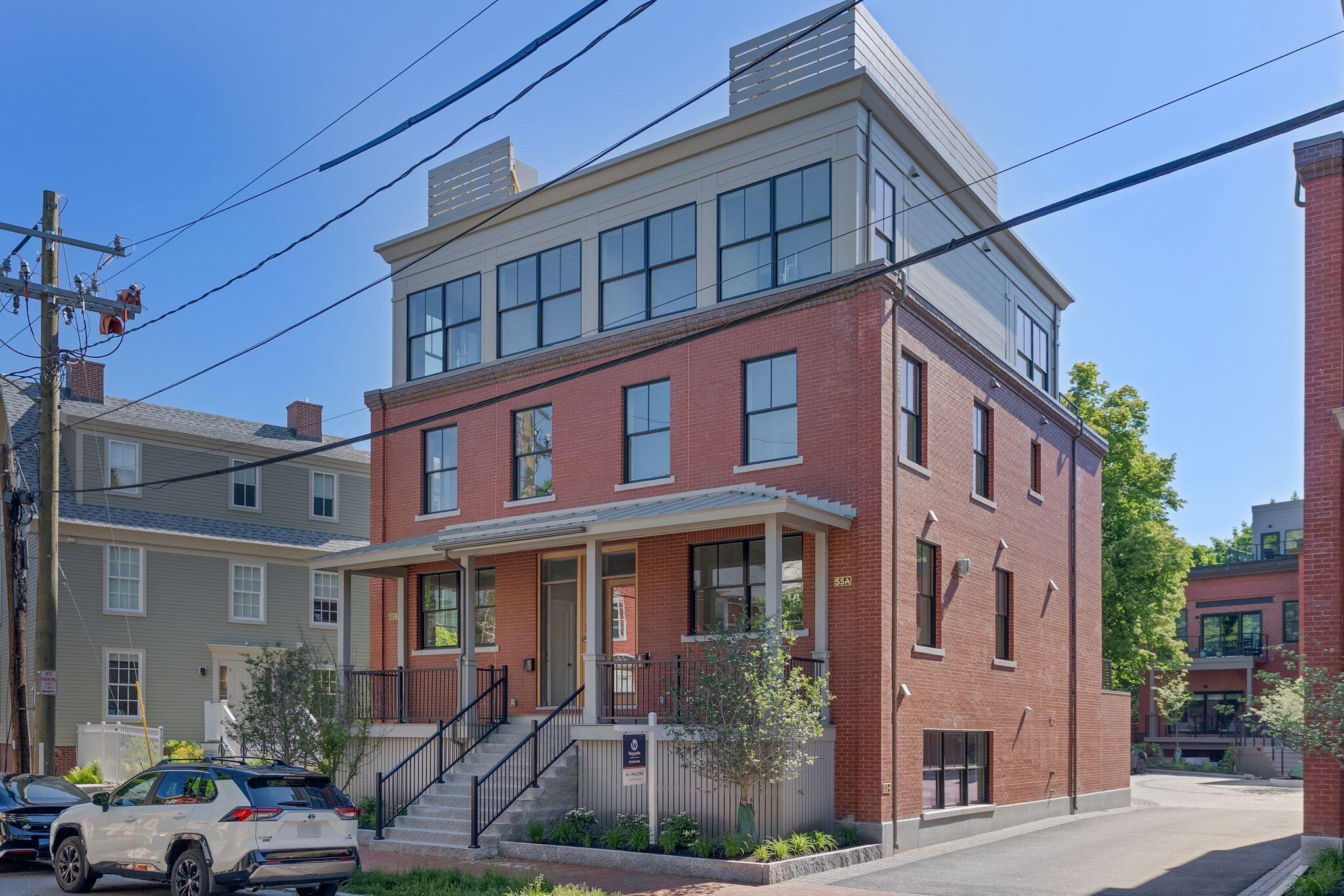 55 Carleton Street A Property Photo 4