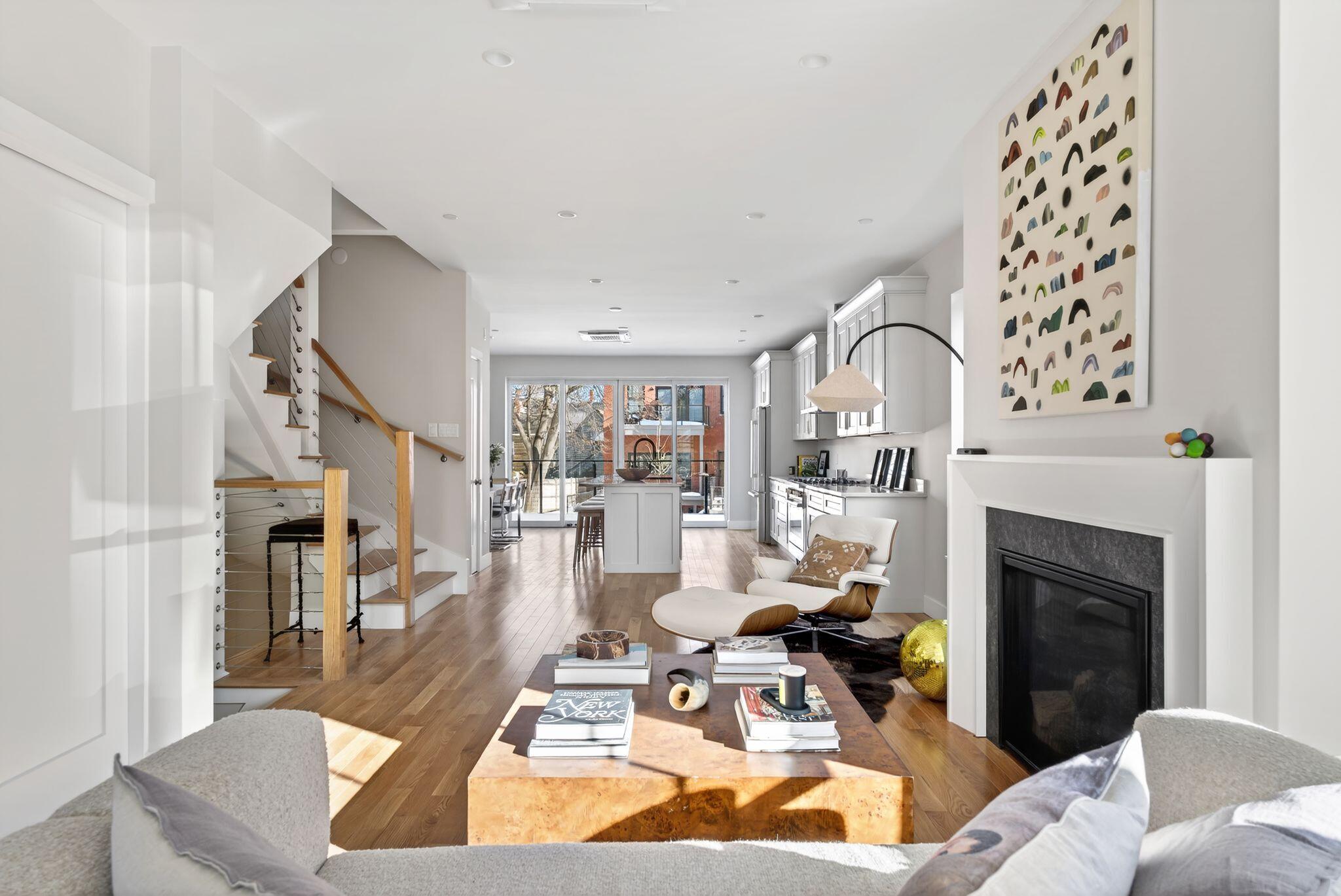55 Carleton Street A Property Photo 13