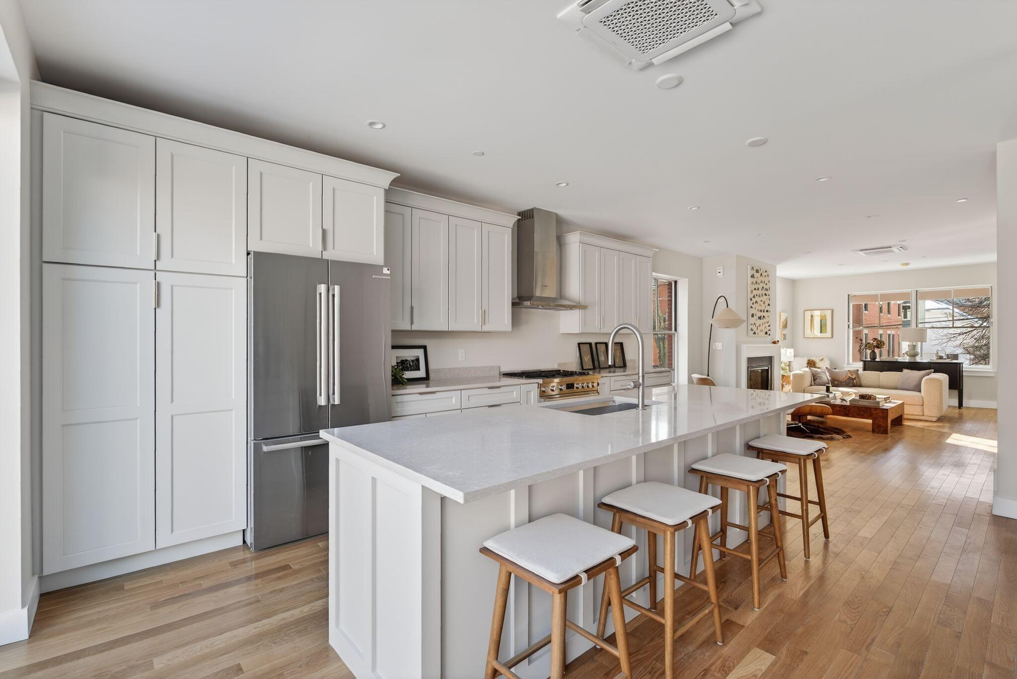 55 Carleton Street A Property Photo 19