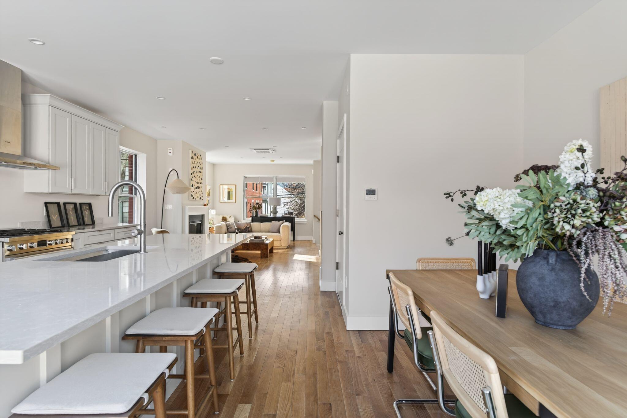 55 Carleton Street A Property Photo 27