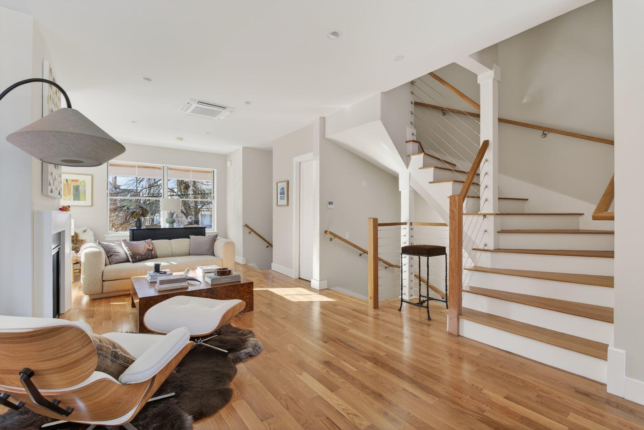 55 Carleton Street A Property Photo 28