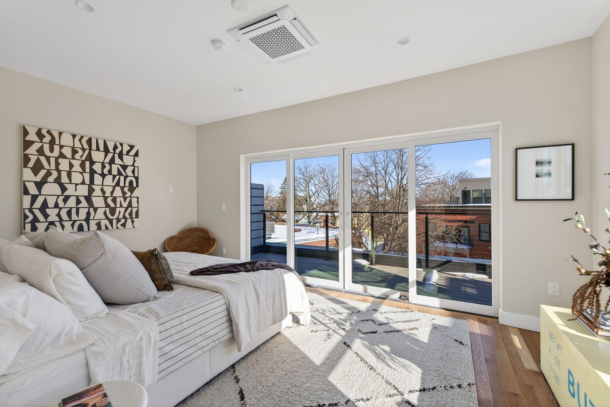 55 Carleton Street A Property Photo 42