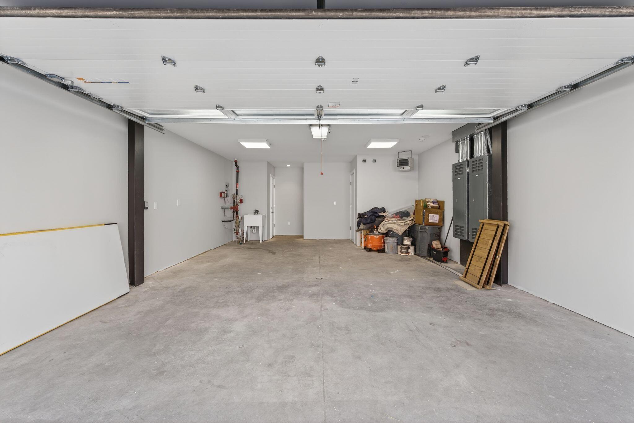 55 Carleton Street A Property Photo 59