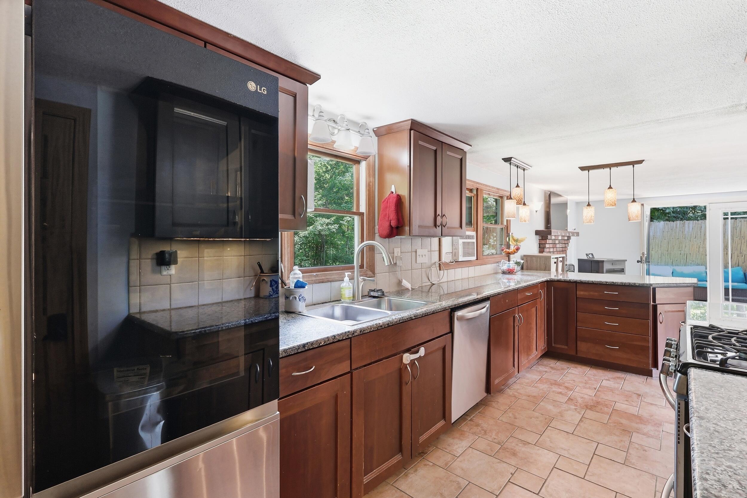 180 Cranberry Meadow Road Property Photo 16