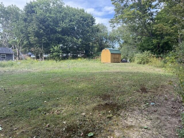 375 Upper Pleasant Street Property Photo 4
