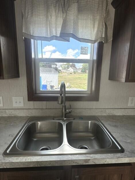 115 Dutch Drive Property Photo 4