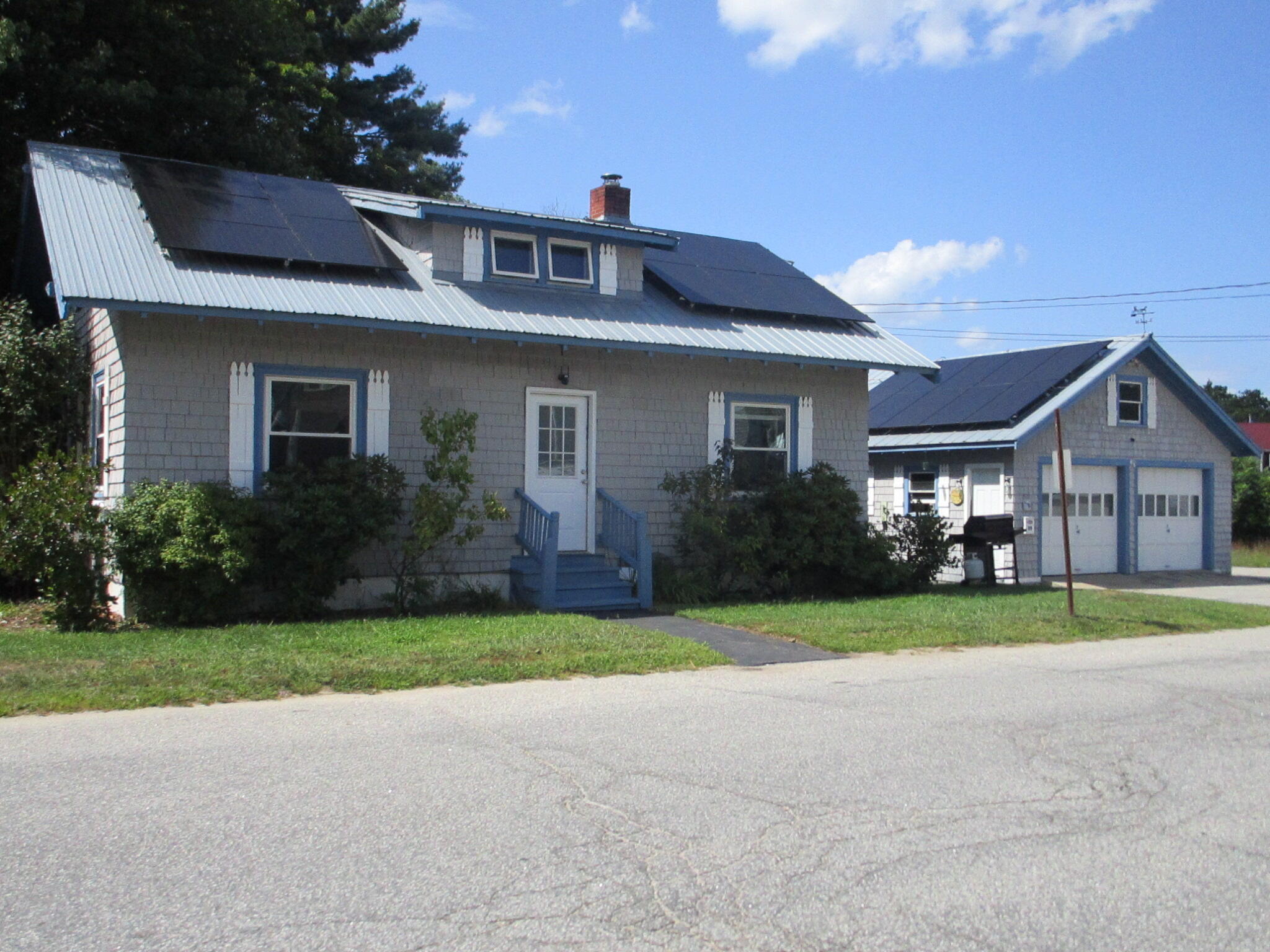 39 Pine Street Property Photo 1