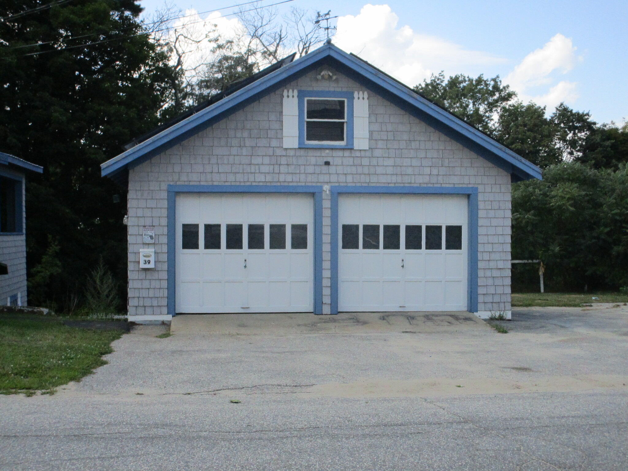 39 Pine Street Property Photo 4