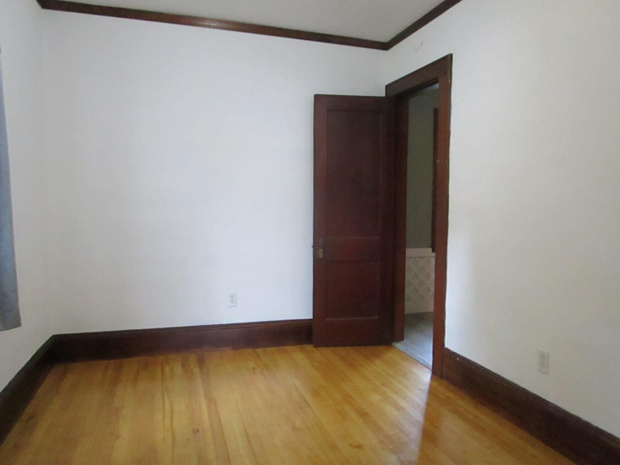 39 Pine Street Property Photo 17