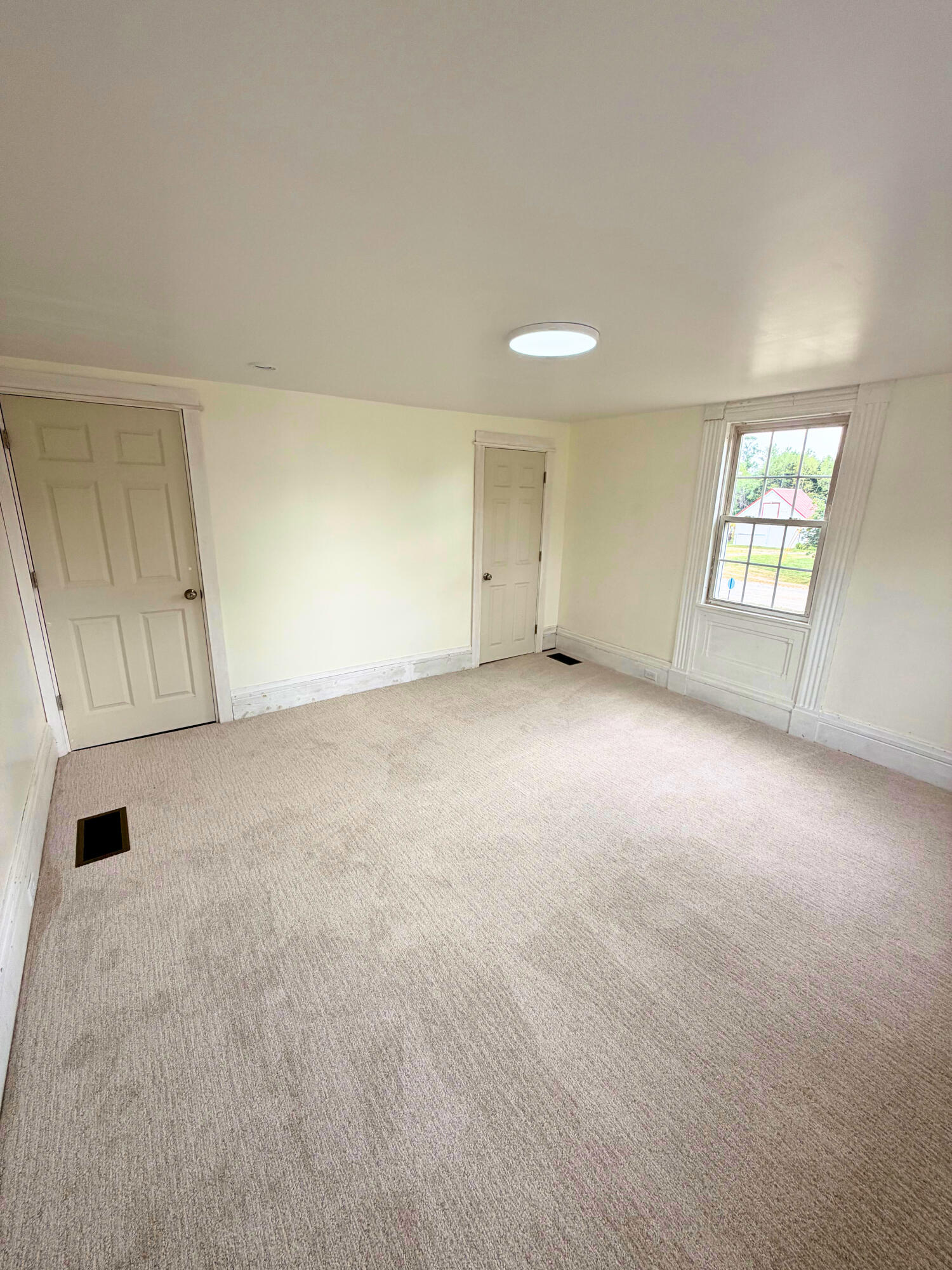 416 River Road Property Photo 10