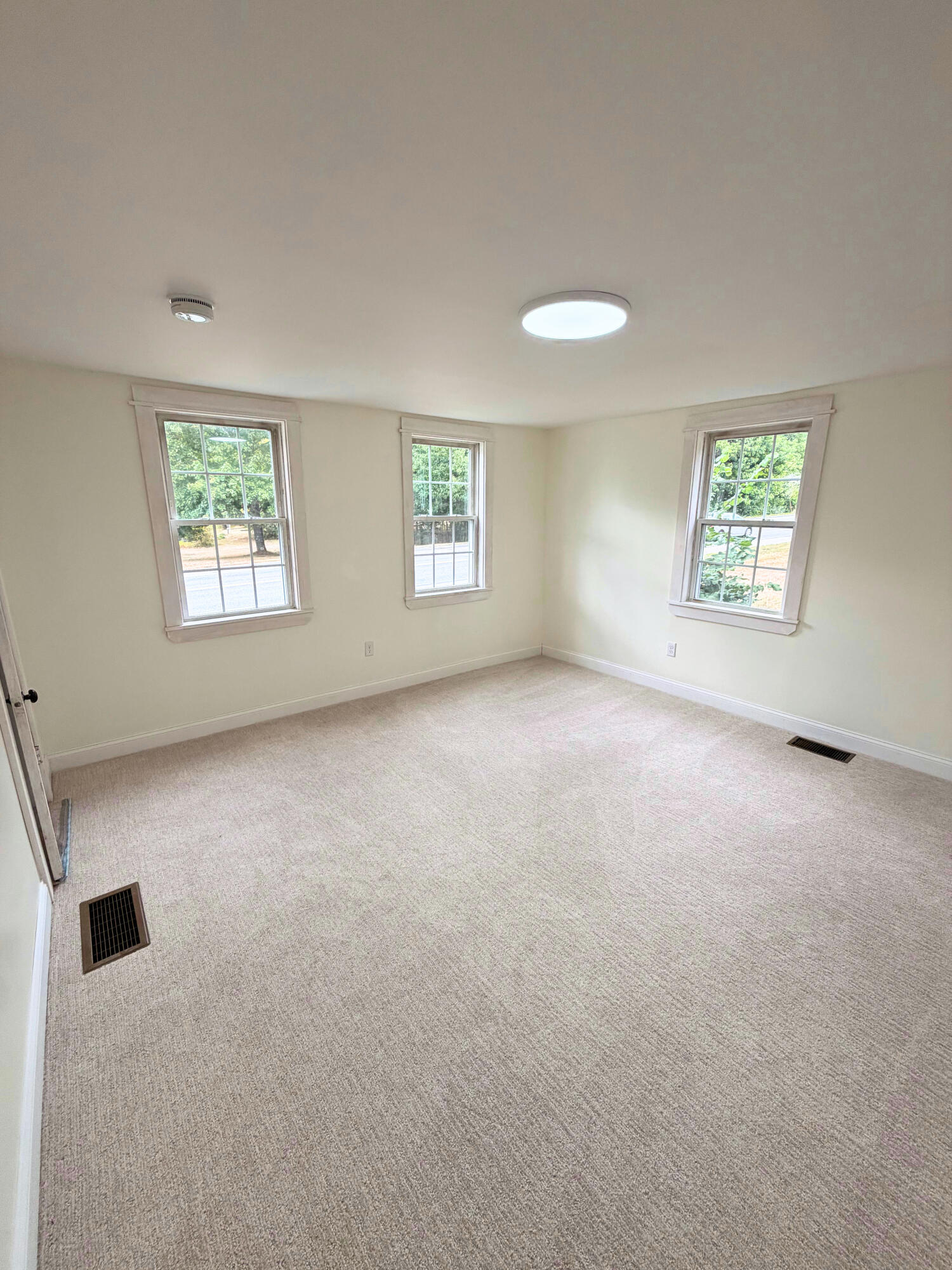 416 River Road Property Photo 13