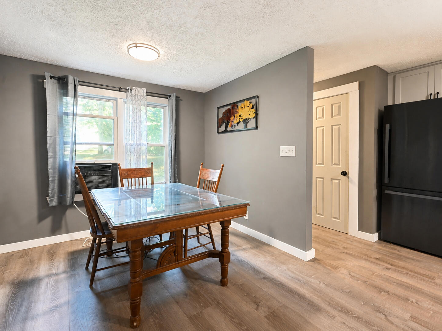 32 Farwell Street Property Photo 7
