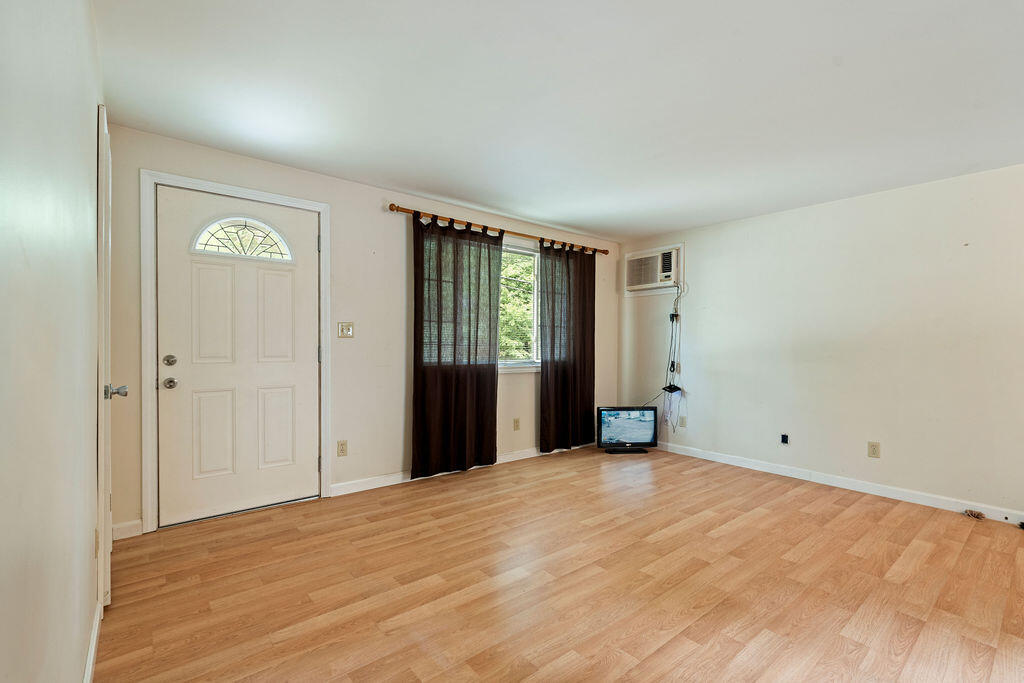 72 Martin Road Property Photo 14