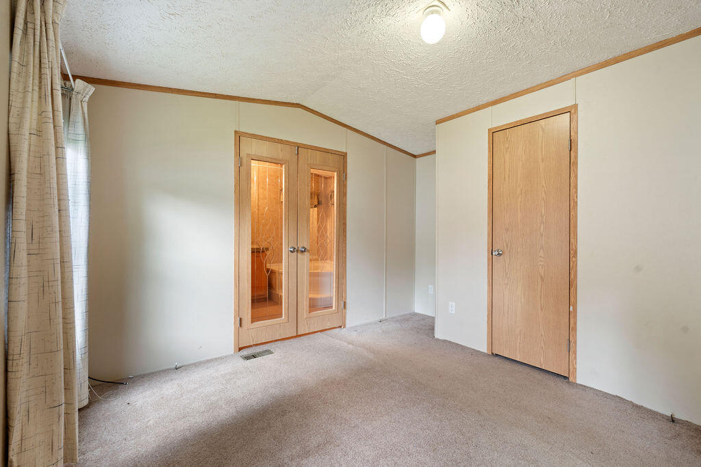72 Martin Road Property Photo 30