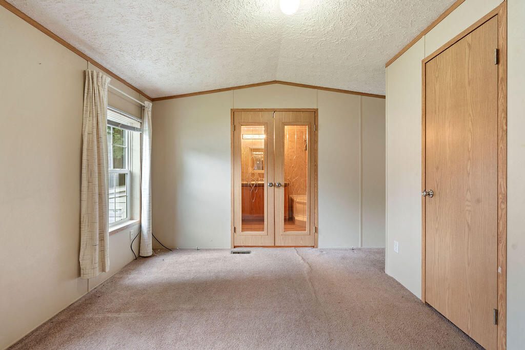 72 Martin Road Property Photo 32