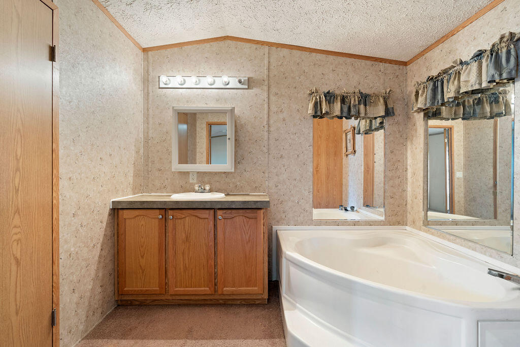 72 Martin Road Property Photo 33