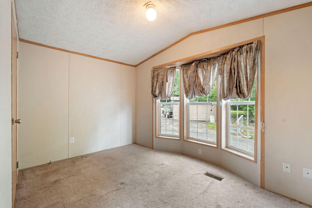 72 Martin Road Property Photo 35