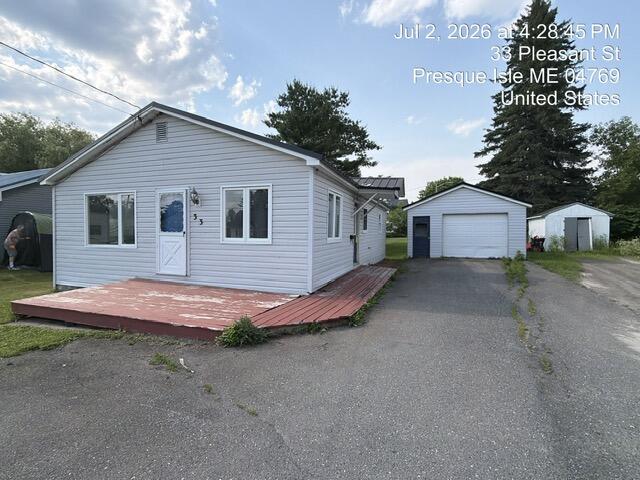 33 Pleasant Street Property Photo 1
