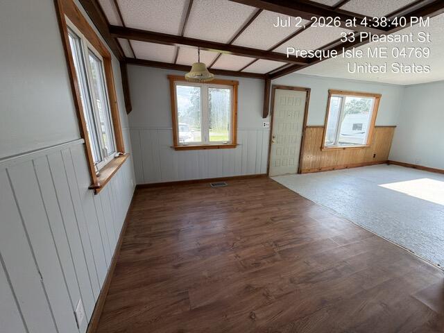 33 Pleasant Street Property Photo 6