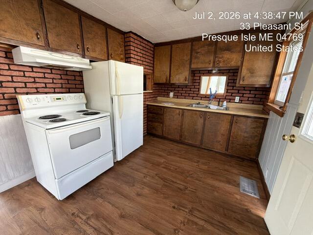 33 Pleasant Street Property Photo 8