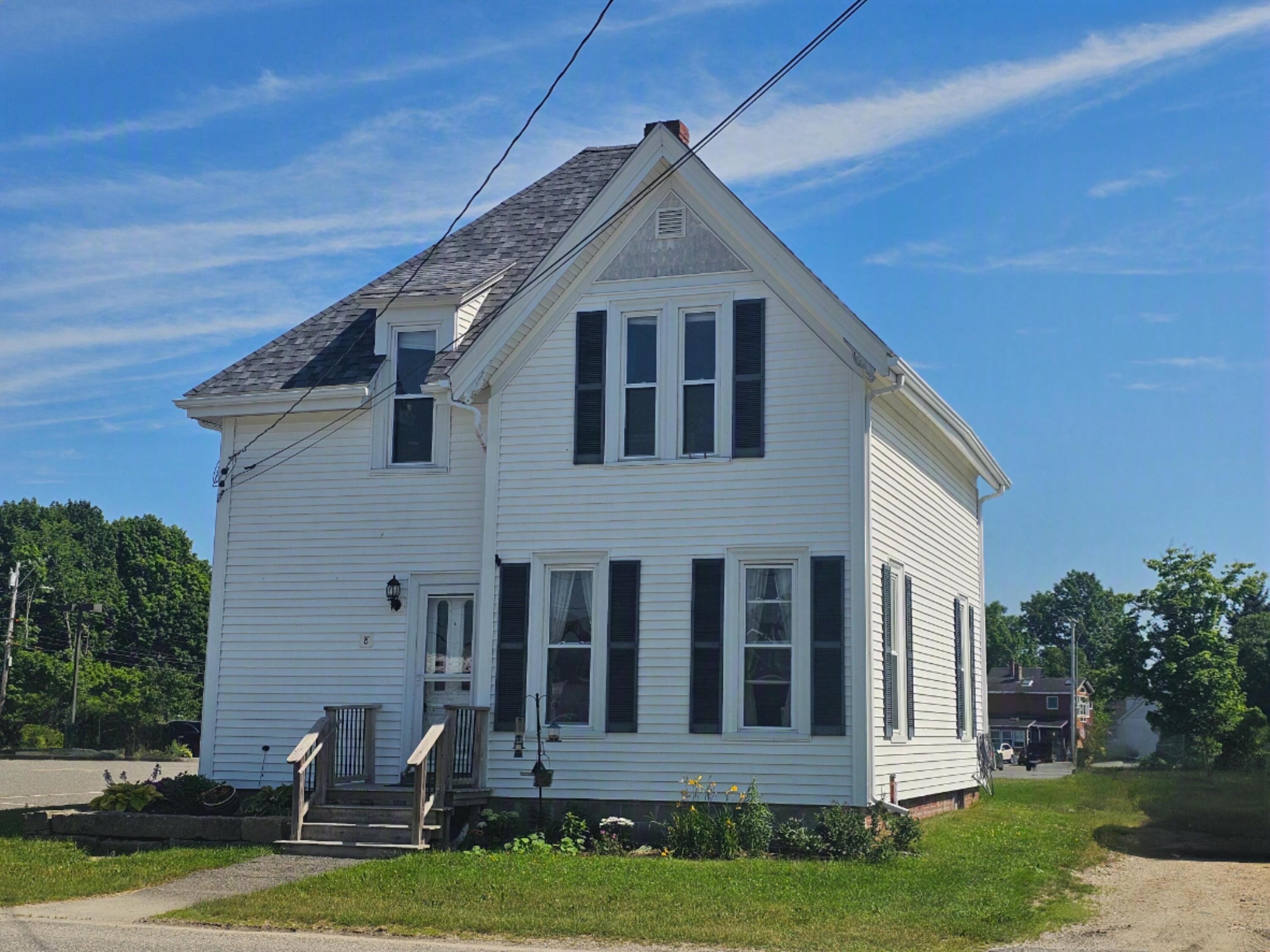 8 Cottage Street Property Photo 1