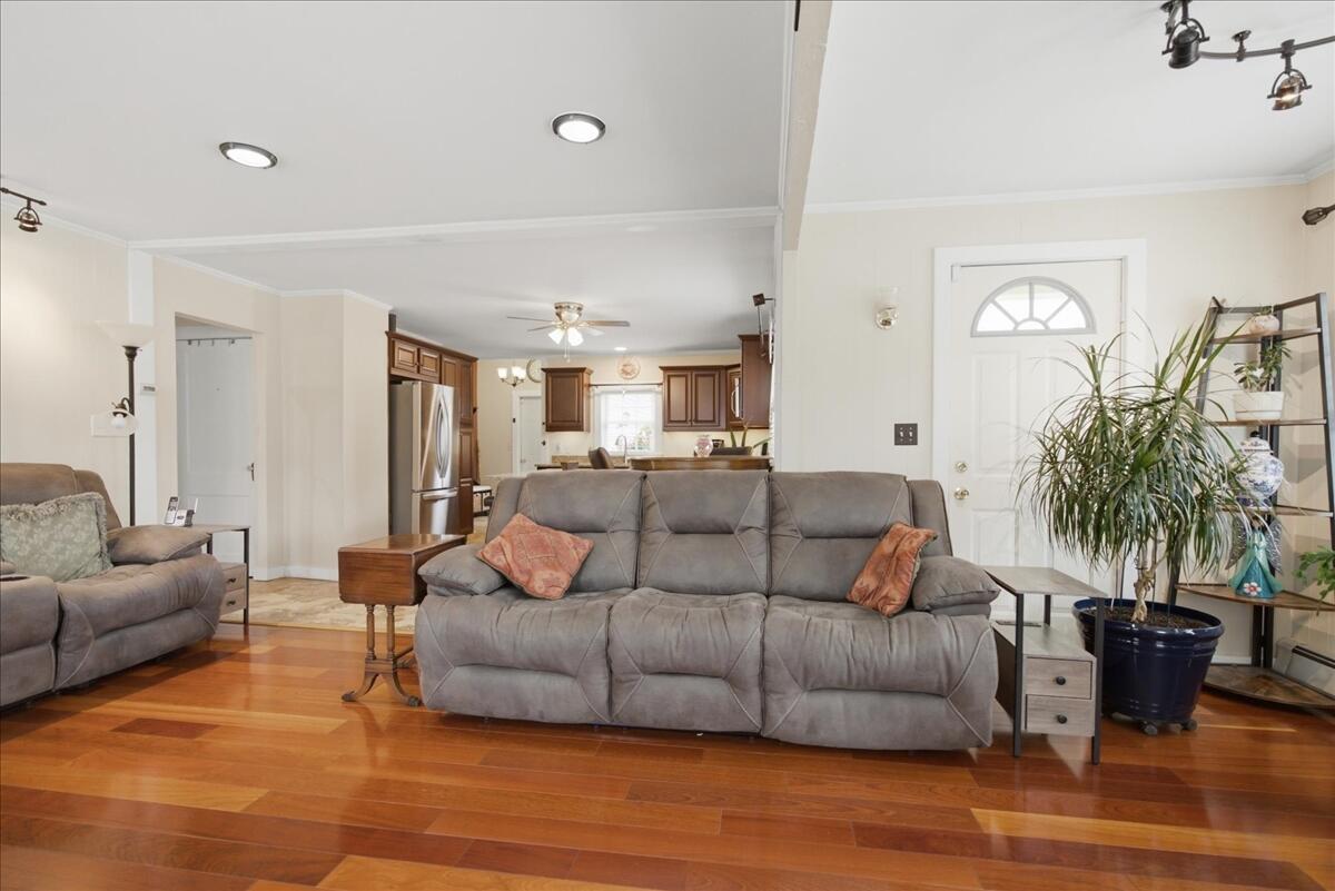 80 Grove Street Property Photo 38